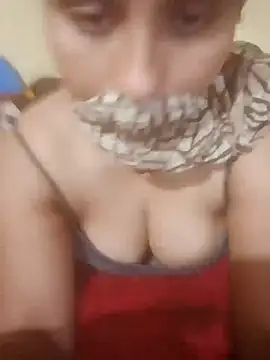 Snapshot of Gayatrthakur00000 chatting on 06.30.26 Gayatrthakur00000 online show from 06.30.26
