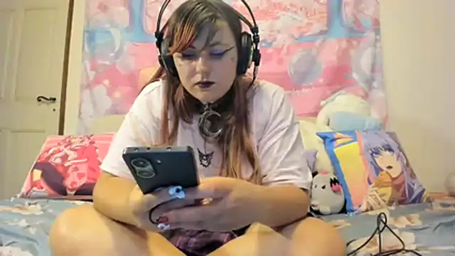 Amalya Chimera online show from 08.03.26