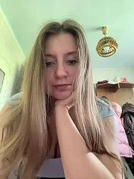 Snapshot of Eliza4121 chatting on 07.04.26 Eliza4121 online show from 07.04.26