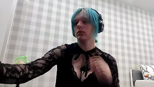 ZolaCoonradt online show from 07.08.26