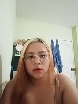 Snapshot of estrellita_20 chatting on 07.03.26 estrellita 20 online show from 07.03.26