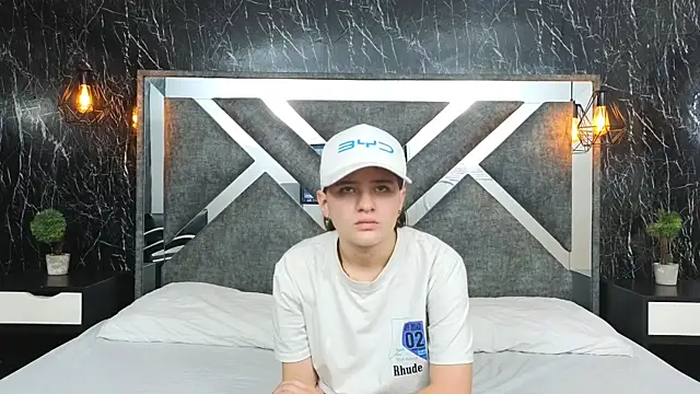 NakitaWolf online show from 07.06.26