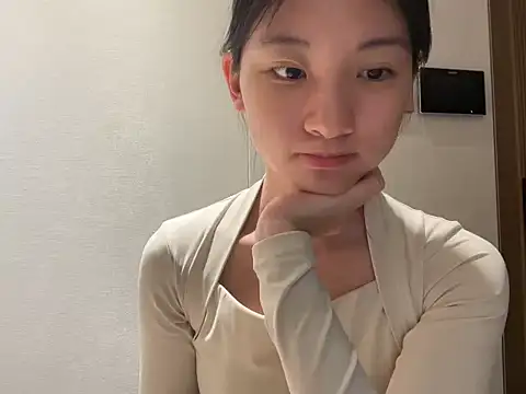 miumikkkki online show from 07.08.26
