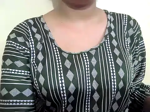 Snapshot of diya_jani chatting on 07.22.26 diya jani online show from 07.22.26
