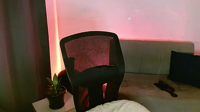 Snapshot of lispetite chatting on 02.24.26 lispetite online show from 02.24.26