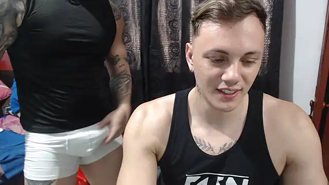 Snapshot of kike_energy chatting on 11.05.25 kike energy online show from 11.05.25