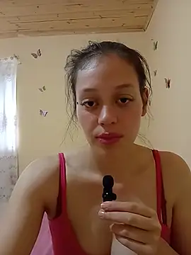 Snapshot of ValentinaNoirr chatting on 07.21.26 ValentinaNoirr online show from 07.21.26