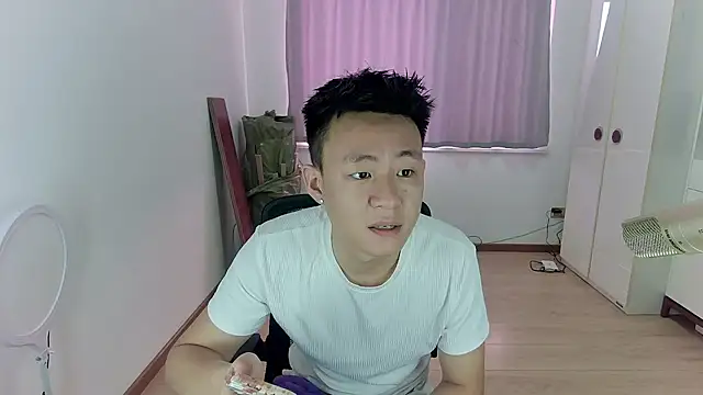 Snapshot of GYH111111 chatting on 07.17.26 GYH111111 online show from 07.17.26