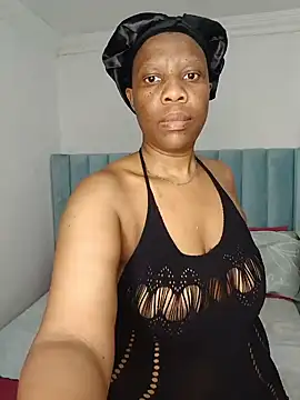 Snapshot of BigBootyPatie chatting on 07.11.26 BigBootyPatie online show from 07.11.26
