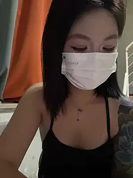Snapshot of Xtryi02 chatting on 07.16.26 Xtryi02 online show from 07.16.26