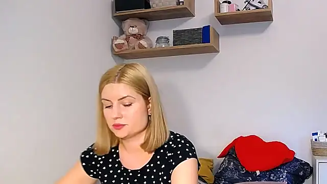 alisenties online show from 09.26.25