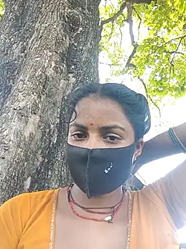 Snapshot of Poojakumari20 chatting on 07.26.26 Poojakumari20 online show from 07.26.26