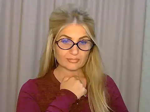 Snapshot of NellyClarckson chatting on 07.18.26 NellyClarckson online show from 07.18.26