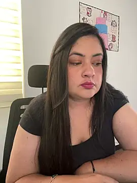 Snapshot of Antonella_Bernal_ chatting on 07.16.26 Antonella Bernal online show from 07.16.26