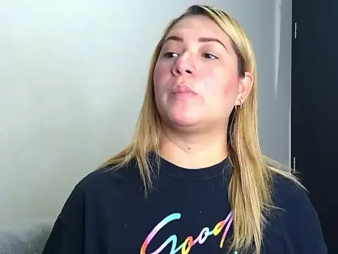 curvynaturalx online show from 07.20.26