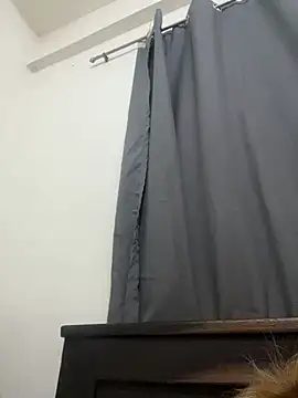 wetholes 699 online show from 08.04.26