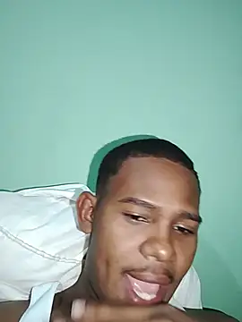 Snapshot of luis_LK chatting on 07.18.26 luis LK online show from 07.18.26