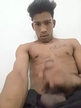 Snapshot of hotcesar69 chatting on 07.26.26 hotcesar69 online show from 07.26.26