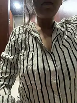 Snapshot of Tanya-love chatting on 07.21.26 Tanya-love online show from 07.21.26