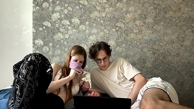 EseniaCouple  online show from 07.30.26