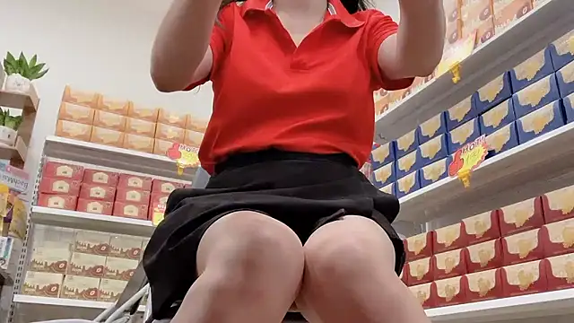 Snapshot of Katy_Bae chatting on 06.19.26 Katy Bae online show from 06.19.26