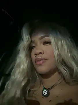riri brunnete online show from 06.20.26