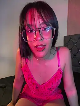 Snapshot of HoneyDanna chatting on 07.25.26 HoneyDanna online show from 07.25.26