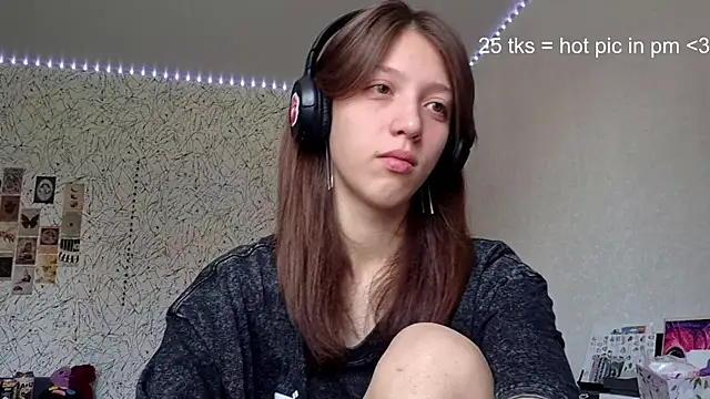 Snapshot of CornyPlaten chatting on 08.01.26 CornyPlaten online show from 08.01.26