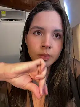 IvyValentine online show from 02.24.25