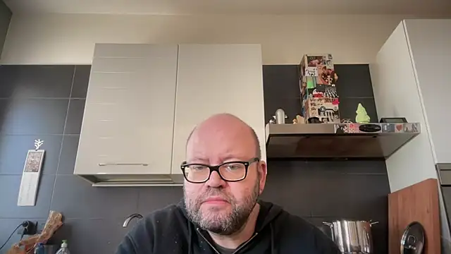 theitalianbear online show from 10.10.25