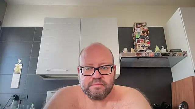 theitalianbear online show from 06.12.26