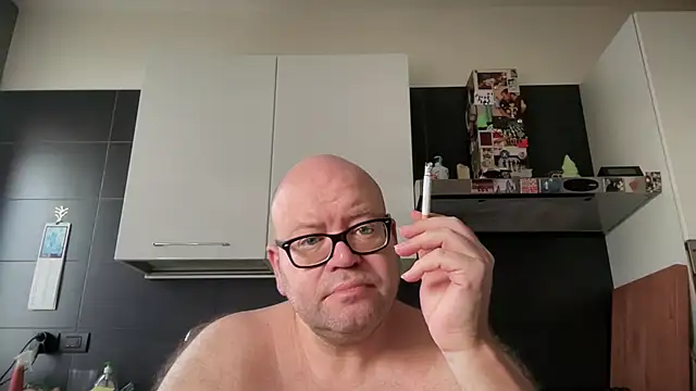 theitalianbear online show from 07.21.26