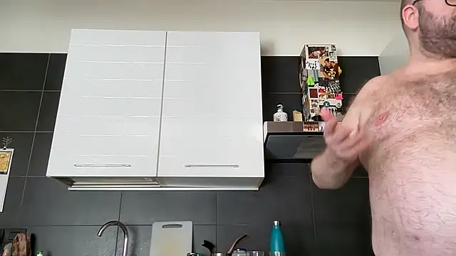 theitalianbear online show from 08.03.26