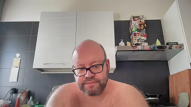 theitalianbear online show from 08.06.26
