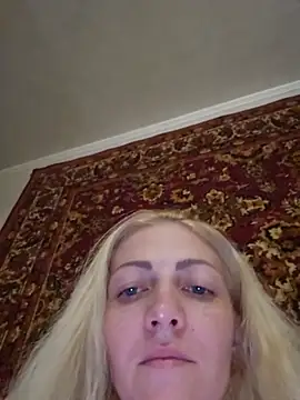 Snapshot of Kiska_Dreis chatting on 08.06.26 Kiska Dreis online show from 08.06.26