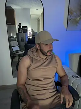 Snapshot of david_2117 chatting on 07.31.26 david 2117 online show from 07.31.26