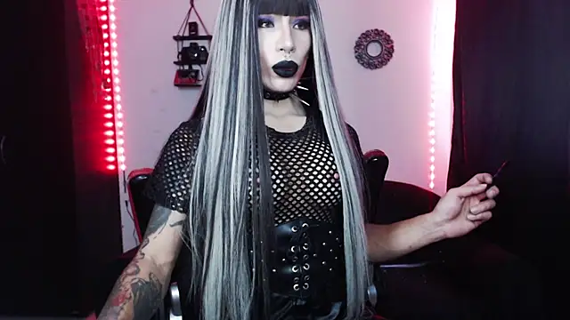 Snapshot of april_simons2 chatting on 01.08.25 april simons2 online show from 01.08.25