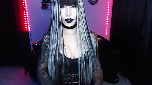 Snapshot of april_simons2 chatting on 01.17.25 april simons2 online show from 01.17.25