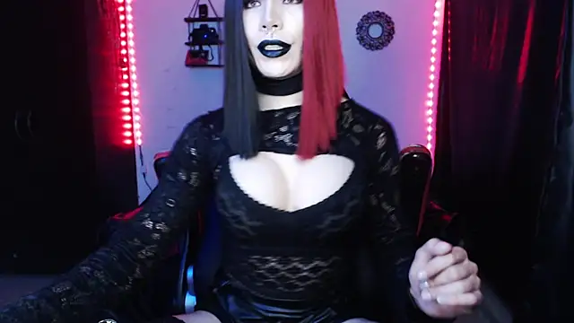 Snapshot of april_simons2 chatting on 02.15.25 april simons2 online show from 02.15.25