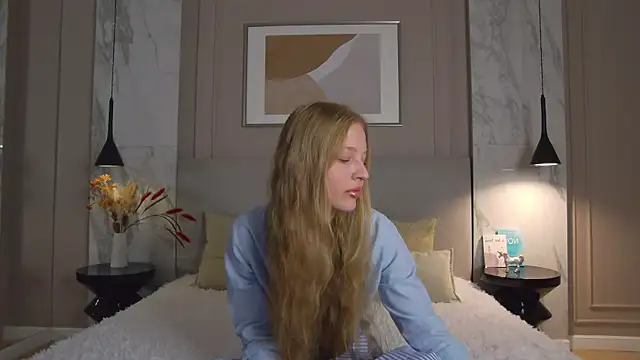 Aurora Bennett online show from 07.30.26