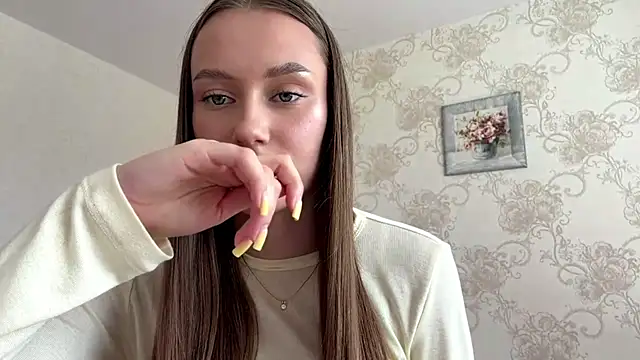 Snapshot of JoannaPass chatting on 07.31.26 JoannaPass online show from 07.31.26