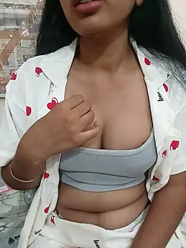 Snapshot of shivani_jha_ chatting on 07.31.26 shivani jha online show from 07.31.26