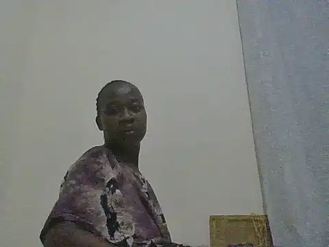 Snapshot of black_queenberry chatting on 08.01.26 black queenberry online show from 08.01.26