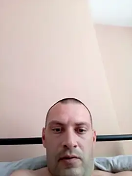 Snapshot of klanvezer chatting on 08.02.26 klanvezer online show from 08.02.26