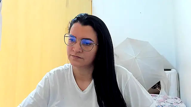MARILYN GARCIA online show from 05.25.26