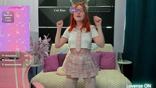 Snapshot of VulpesLux chatting on 08.09.26 VulpesLux online show from 08.09.26