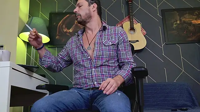 Snapshot of ChrisKox chatting on 01.13.26 ChrisKox online show from 01.13.26