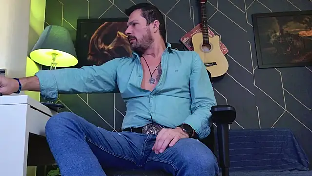 Snapshot of ChrisKox chatting on 01.17.26 ChrisKox online show from 01.17.26