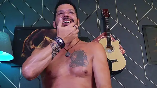 Snapshot of ChrisKox chatting on 02.15.26 ChrisKox online show from 02.15.26