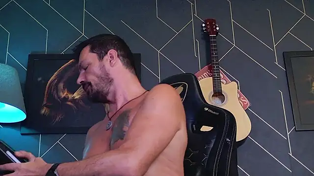 Snapshot of ChrisKox chatting on 02.15.26 ChrisKox online show from 02.15.26